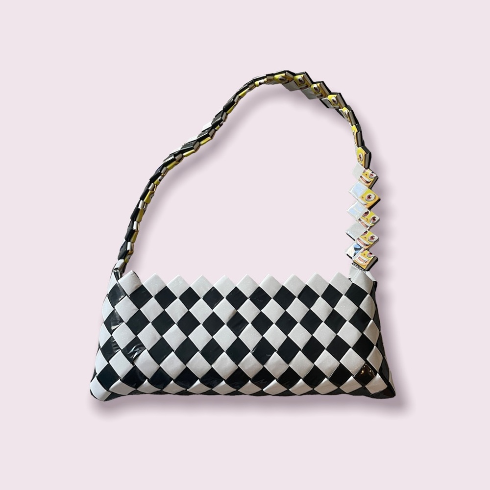 Hand bag